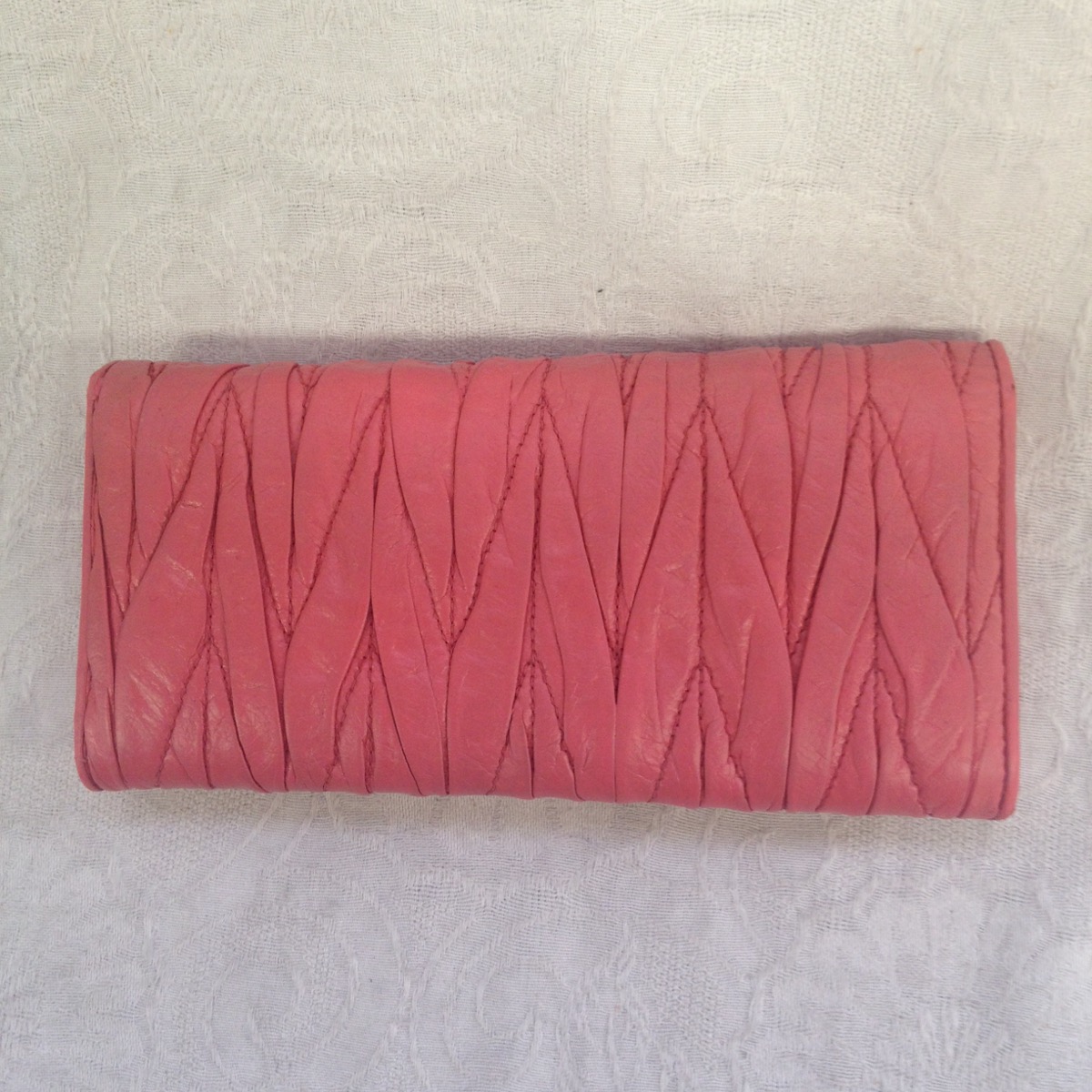 池袋　財布　ソファー、鞄、バッグ、修理、張替、黒ずみ汚れ、クリーニング、色移り、すれ傷　　ピンク　MIUMIU　42